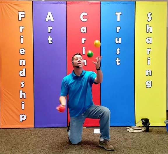 FACTS Library Show - Juggling