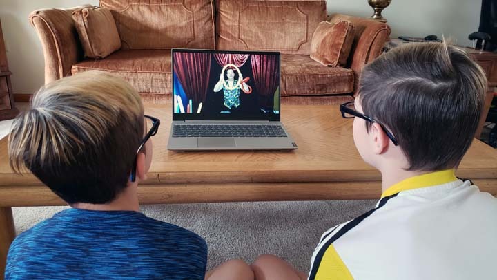 Online Streaming Ballloon Show for Kids
